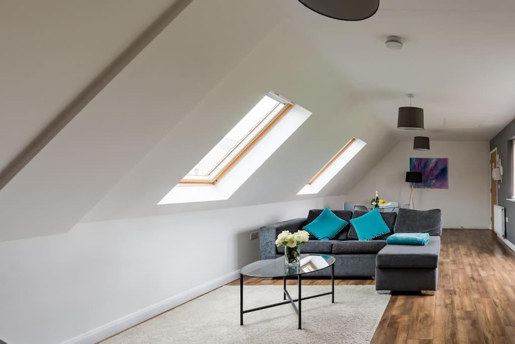 Tm - Rana Court 1 Bedroom Apartment With Balcony Oxford Exterior photo